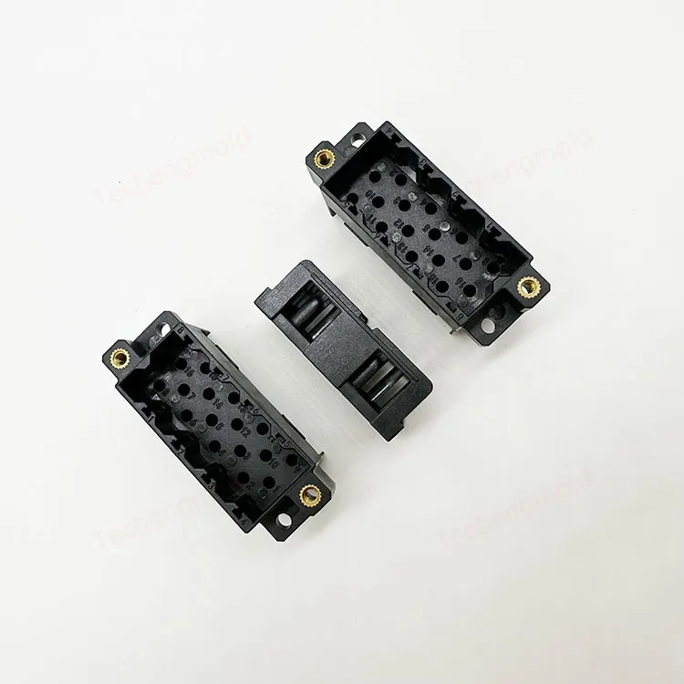 特诚科技PBT精密注塑件实拍 2